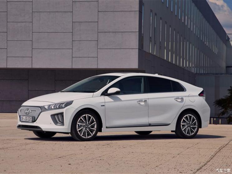 ִ() IONIQ 2020 Electric