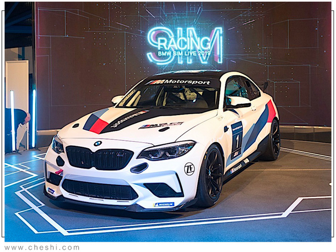 M2 CS Racingʽ3.0T/-ͼ2