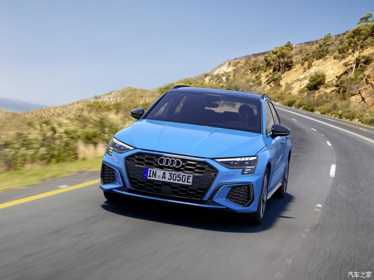 µ() µA3Դ() 2021 Sportback 40 TFSI e