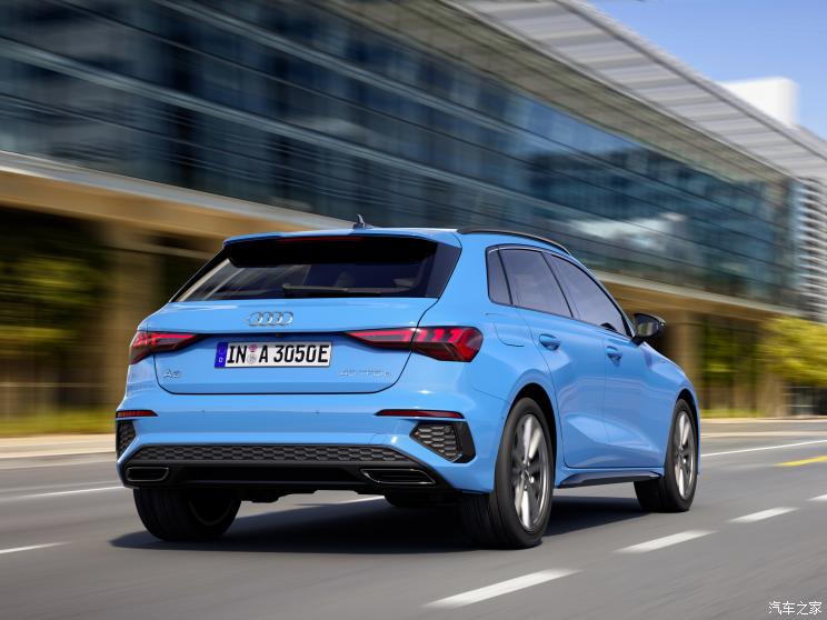 µ() µA3Դ() 2021 Sportback 40 TFSI e